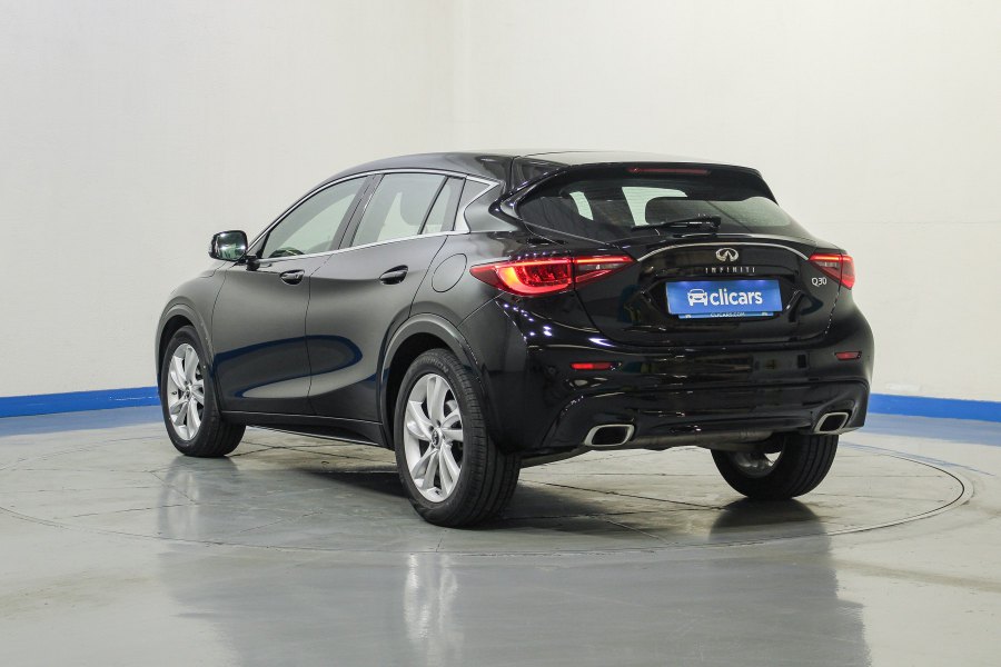 Infiniti Q30 Diésel 1.5D PREMIUM 8