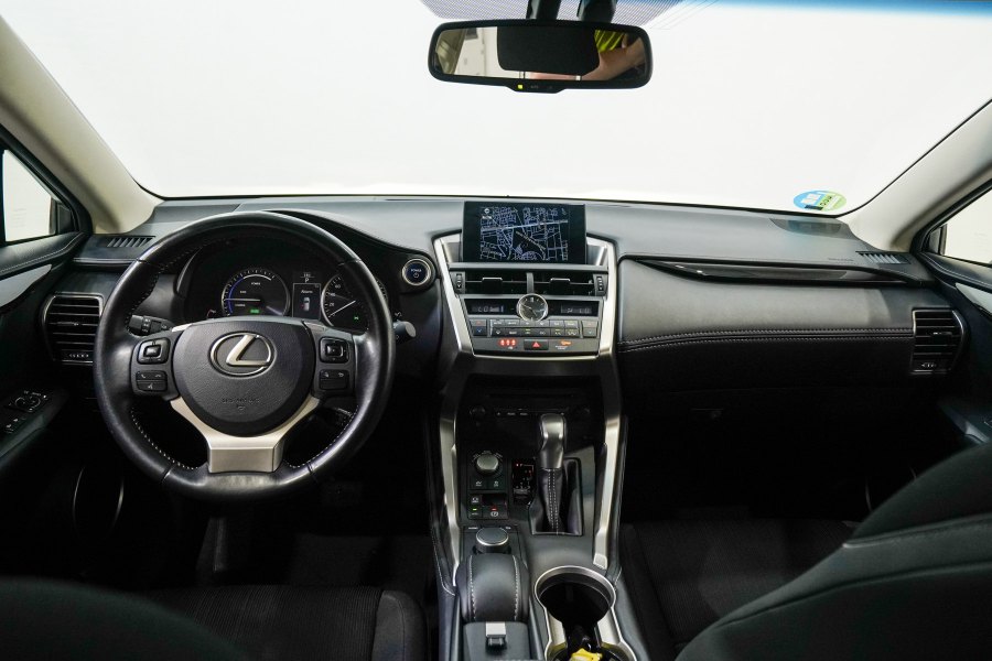 Lexus NX Híbrido NX 300h Corporate 2WD 6