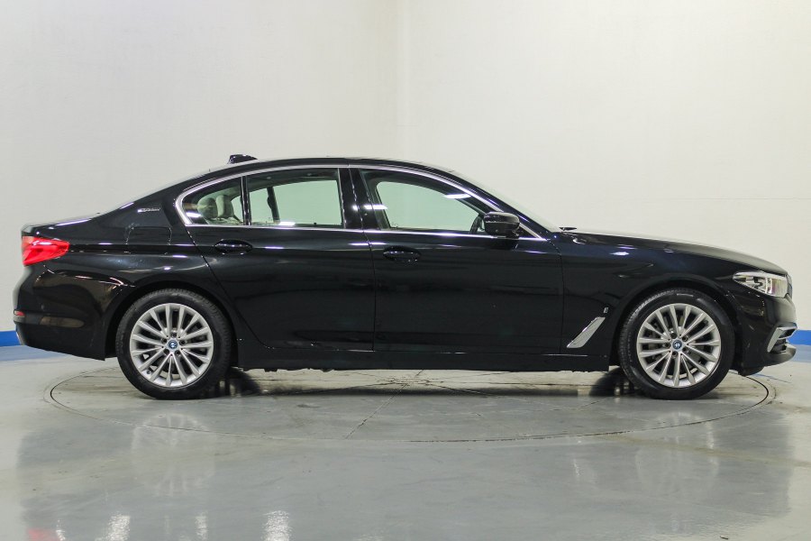 BMW Serie 5 Híbrido enchufable 530e iPerformance 6