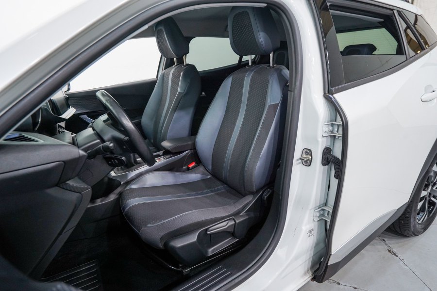 Peugeot 2008 Gasolina 2008 1.2 PureTech S&S Allure 130 7