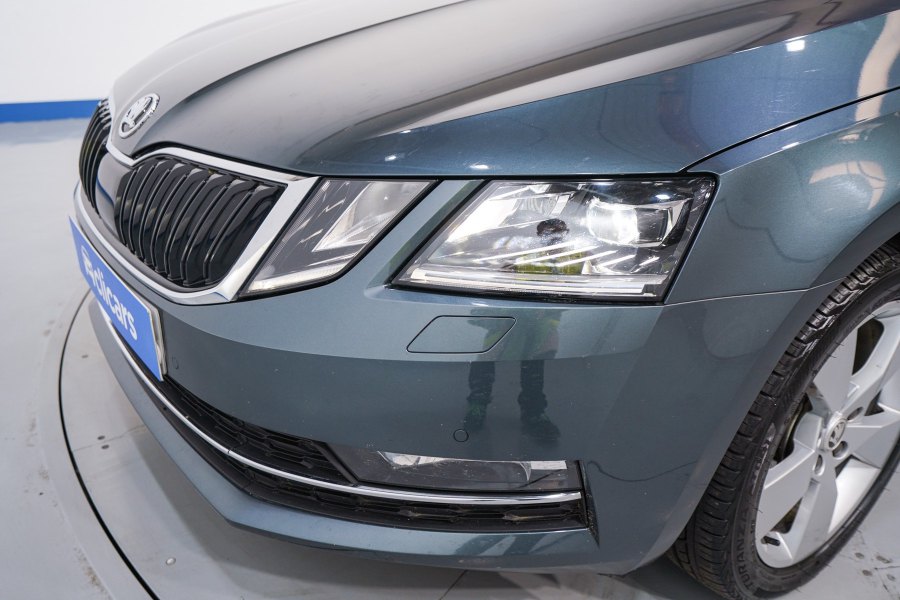 Skoda Octavia Diésel Octavia 2.0TDI CR Style DSG 110kW 9