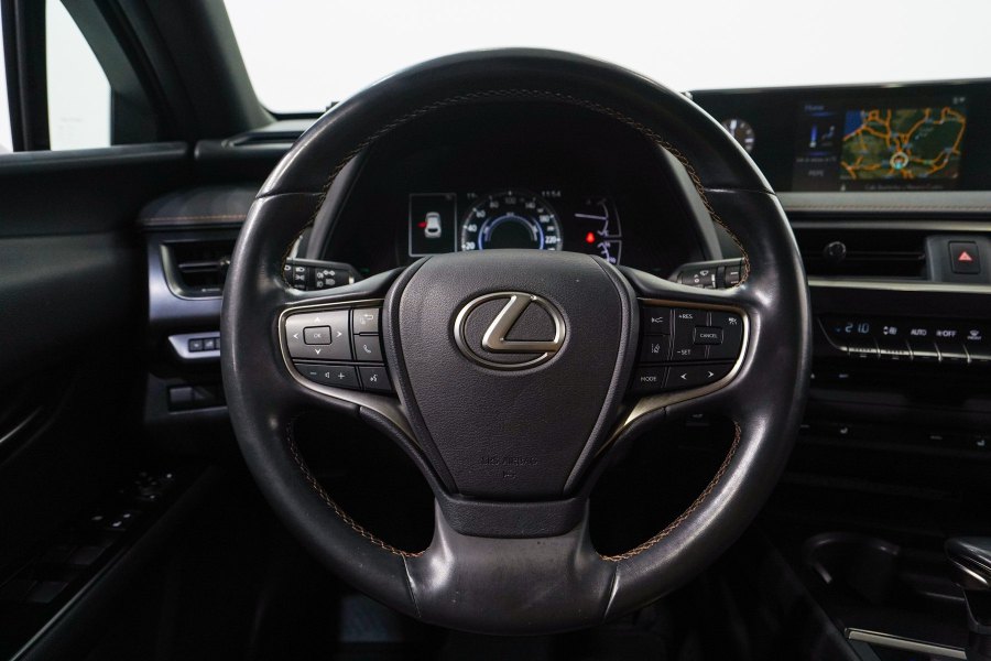 Lexus UX Híbrido UX 250h Executive Navigation 2WD 19