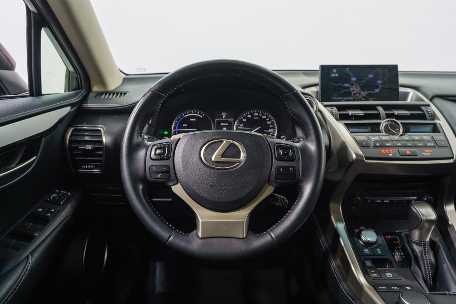 Lexus NX Híbrido NX 300h Corporate 2WD 18