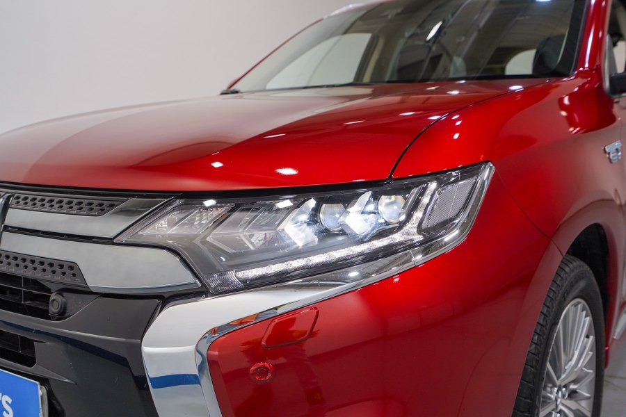 Mitsubishi Outlander Híbrido enchufable Outlander PHEV Kaiteki 4WD 9