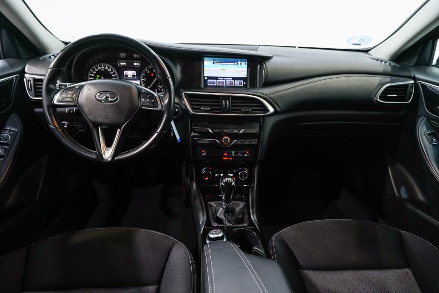 Infiniti Q30 Diésel Q30 1.5d Premium 6