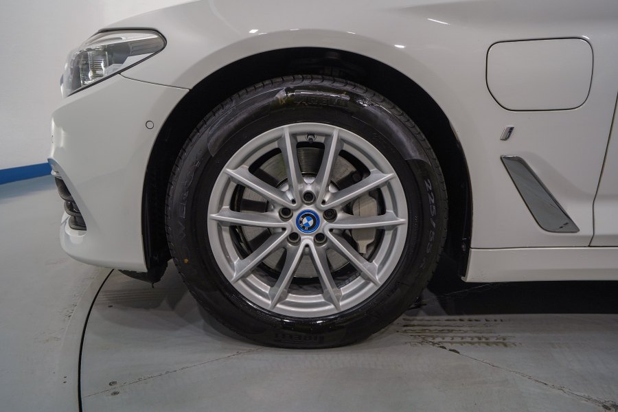 BMW Serie 5 Híbrido enchufable 530e iPerformance 10