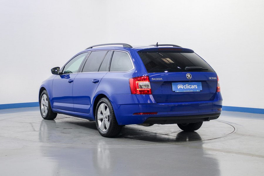 Skoda Octavia Diésel Octavia Combi 2.0TDI CR Ambition DSG 110kW 8