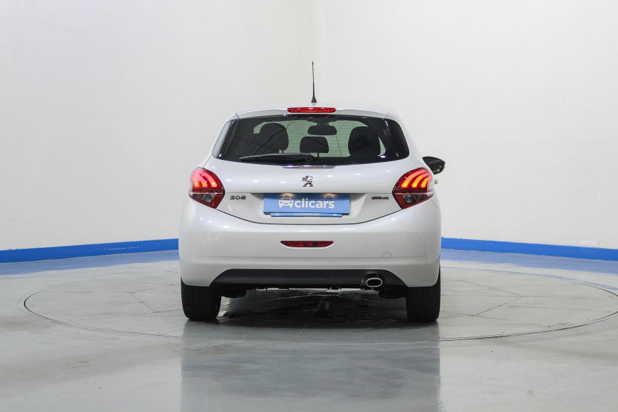 Peugeot 208 Gasolina 208 1.2 PureTech S&S GT Line 110 4