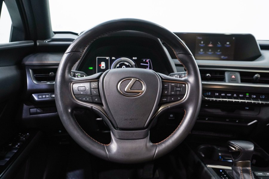 Lexus UX Híbrido UX 250h Executive Navigation 2WD 19