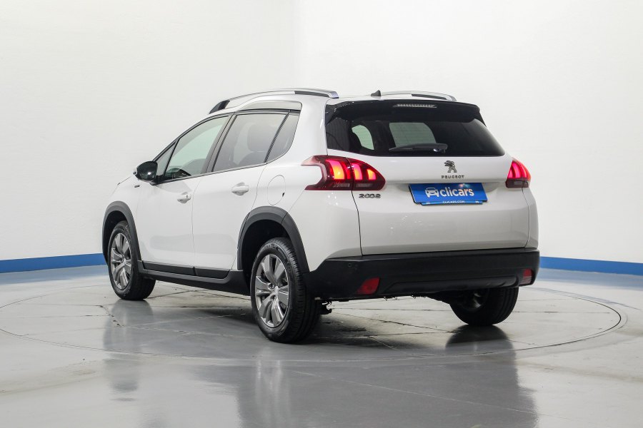 Peugeot 2008 Gasolina 2008 1.2 PureTech S&S Signature 110 8