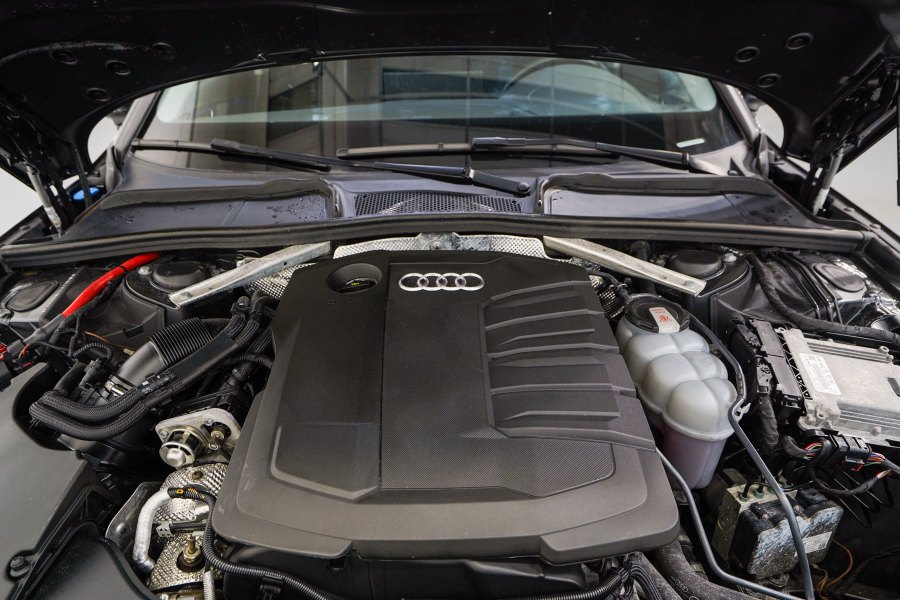 Audi A4 Mild hybrid A4 30 TDI S line S tronic 100kW 35