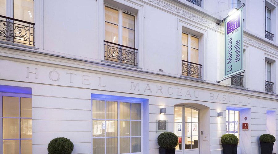 Paris Hotel