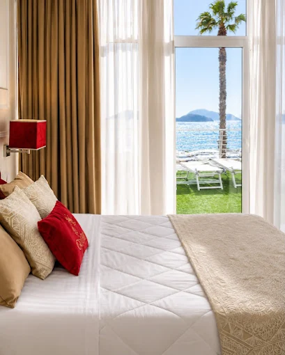 Naples Hotel