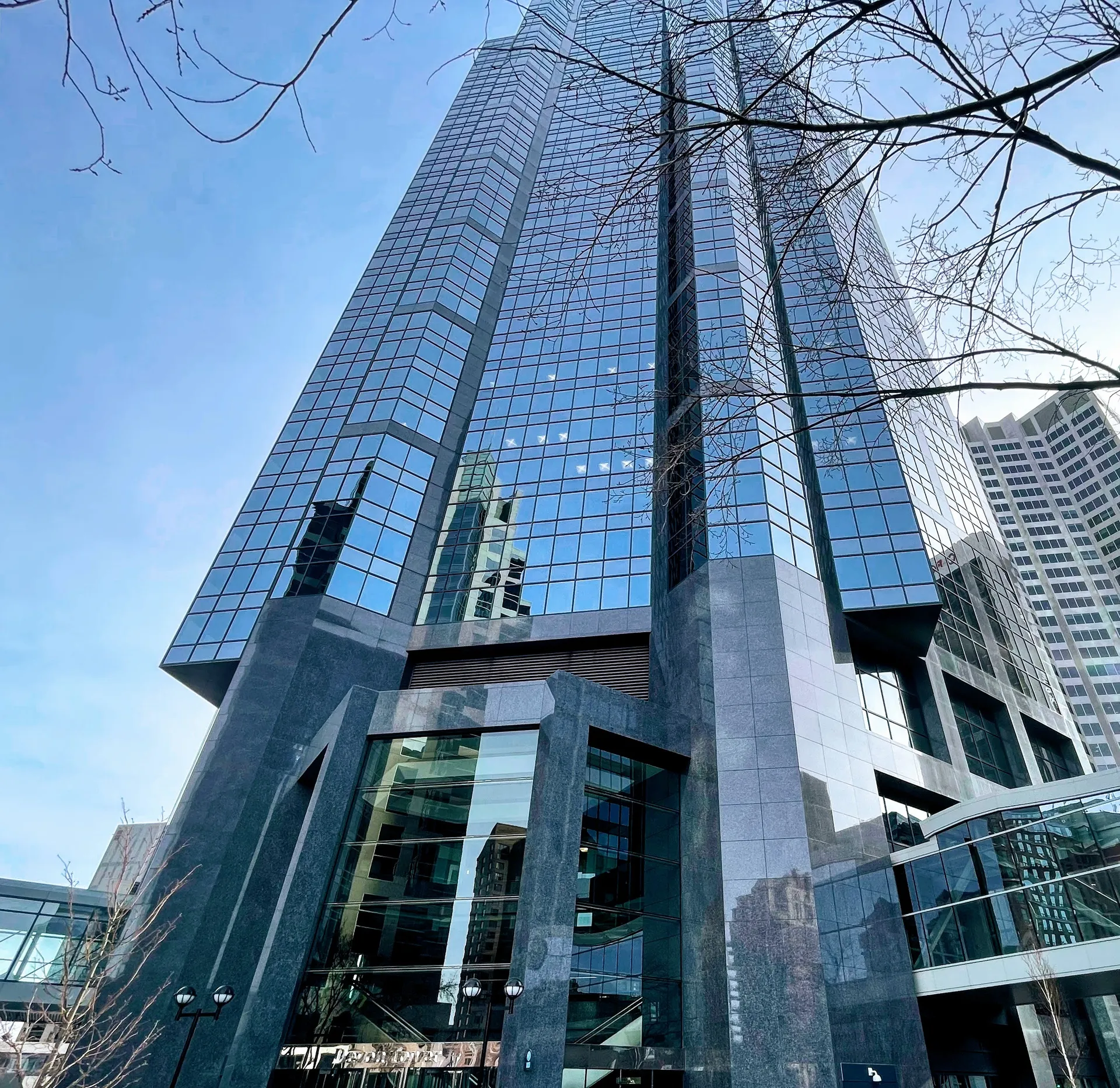400 Third — 400 3 Avenue SW