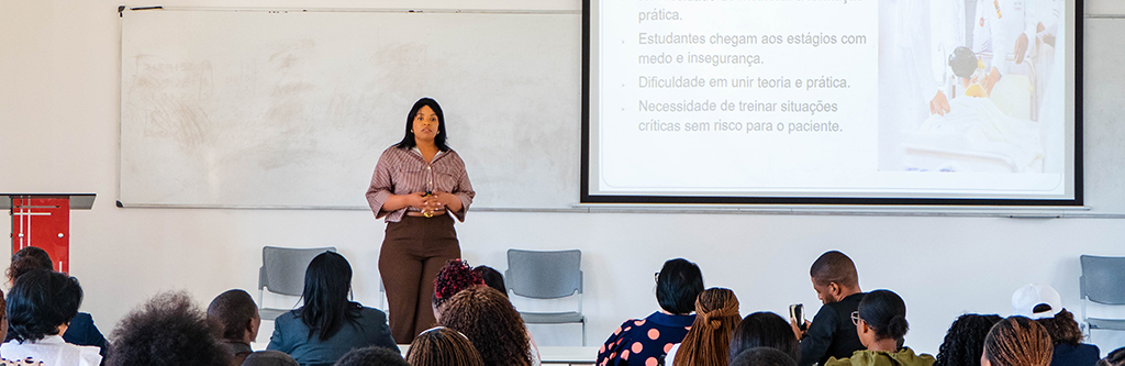 Dr. Anny María Hernández Cuello works to improve nursing education with CLINICALSIM in Angola