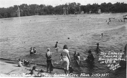 Garden City's Big Pool ca 1940s