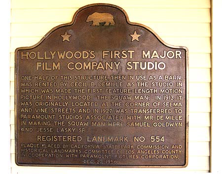 Plaque, Historic Sign, Font, Bronze