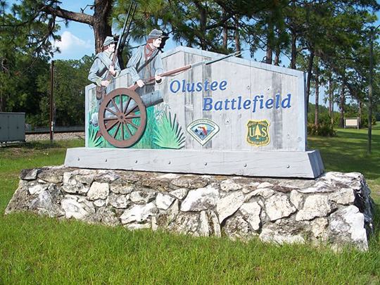 Entrance to the park. The pines in the background resemble the terrain of much of the actual fighting in the battle.