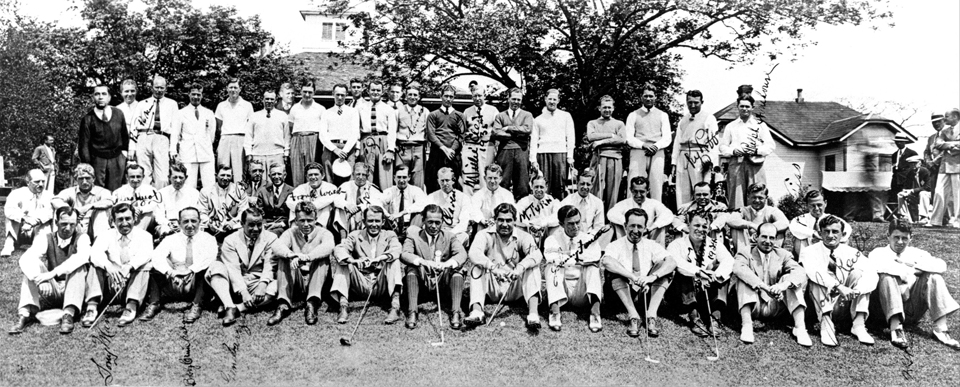 "The field for the 1935 Masters poses in front of the Clubhouse." Photo courtesy of http://www.masters.com/en_US/discover/timeline.html.