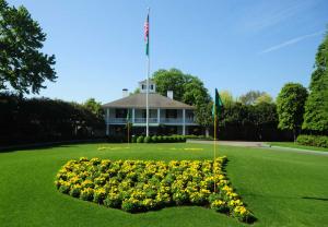 Augusta National Golf Club clubhouse in 2012. Photo courtesy of The Augusta Chronicle at http://chronicle.augusta.com/sports/golf/2012-10-27/augusta-national-golf-club-plans-major-clubhouse-renovation-addition.