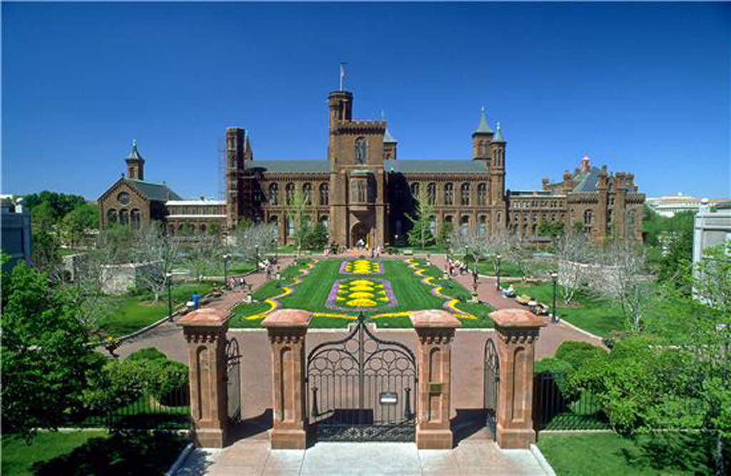 Enid A. Haupt Garden as the museum's rooftop.