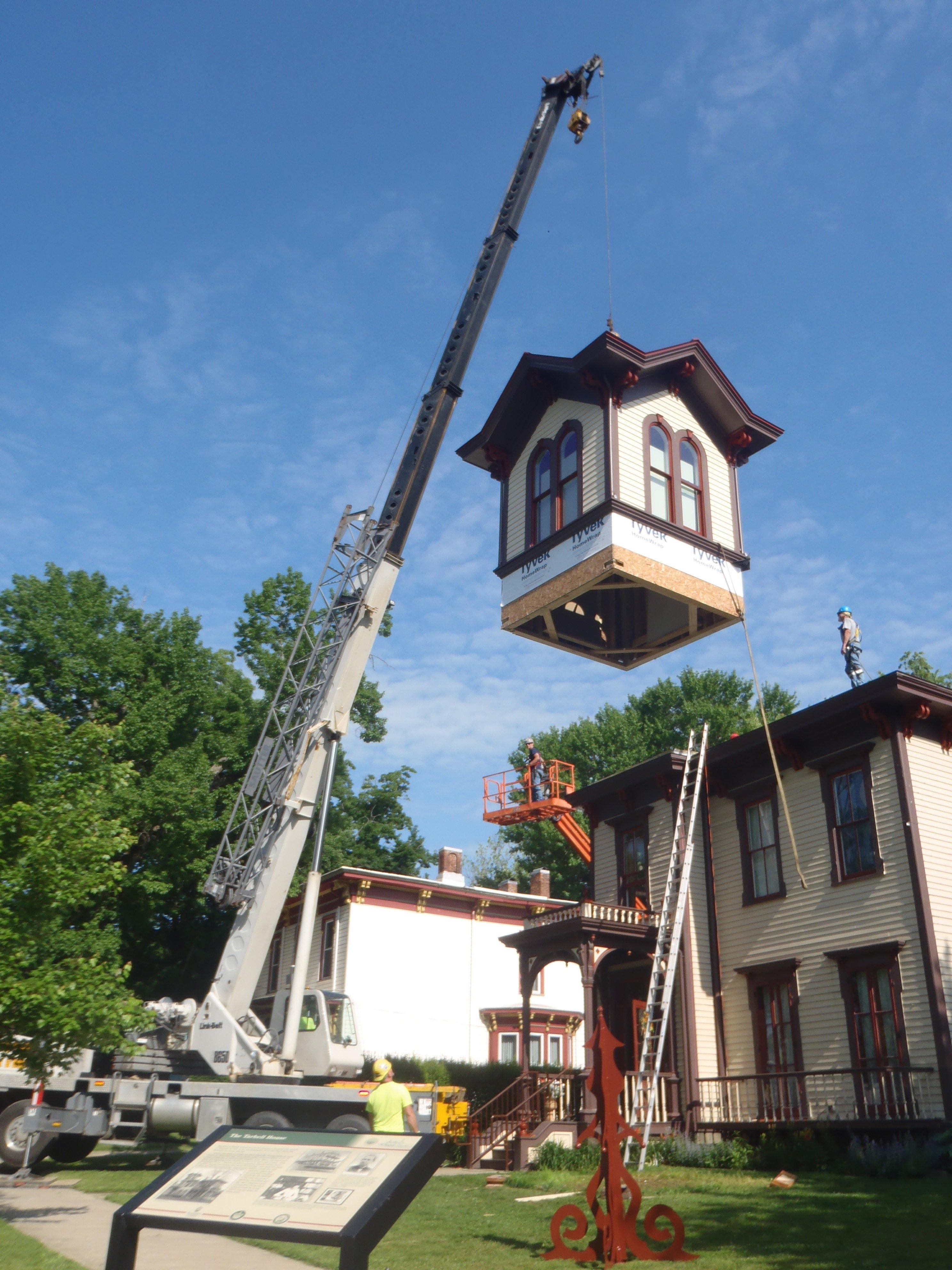 Reconstructed cupola is replaced in 2016