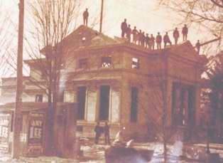 Moore Memorial Library- The roof of 1903