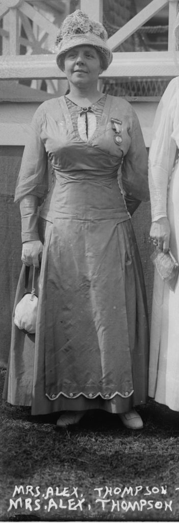 Hand, Arm, Sleeve, Waist