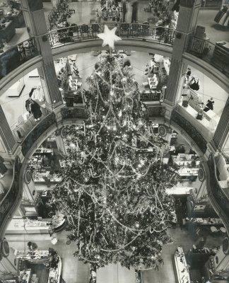 The City of Paris was one of the first department stores in Union Square. This photo was taken in November, 1959.