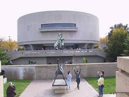 The Hirshhorn Museum signaled a new era of modern architecture on the National Mall.
