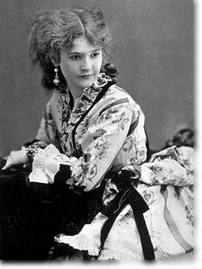 Charlotte Mignon “Lotta” Crabtree, who rose to fame in San Fransisco and gifted the city a beautiful cast iron fountain.