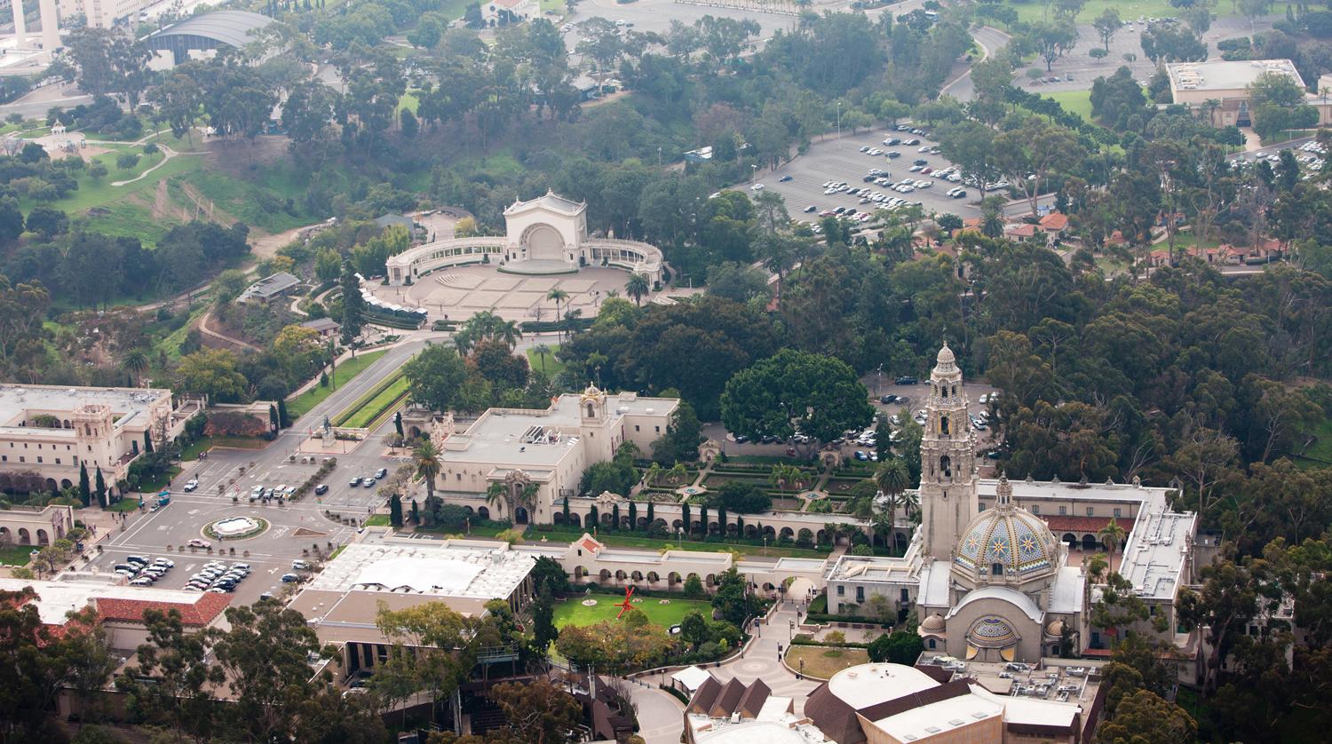 Aerial view of the the park. The Plaza de Panama is on the left and the building on the right is the Museum of Man. The structure on the upper left side is the Spreckels Organ Pavilion.