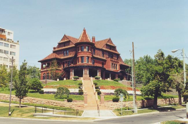 McCune Mansion in 2002