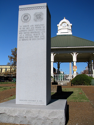 War Monument on the Courthouse Lawn in front of Lawrence County Courthouse in Louisa, KY