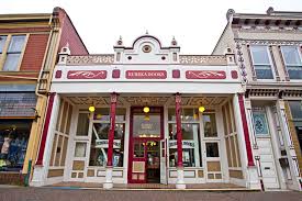 The J. Lowenthal Building is currently home to Eureka Books, established in 1987