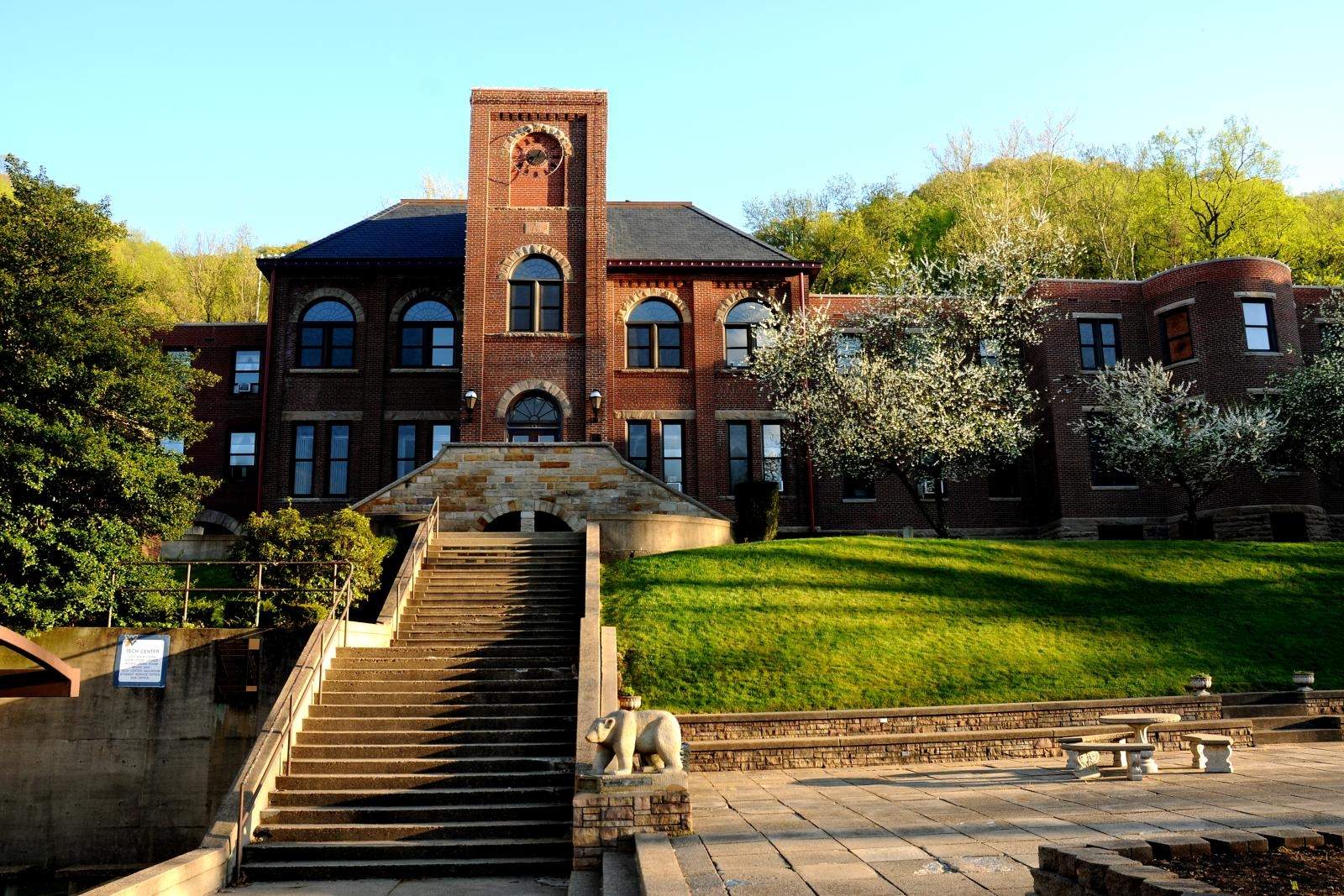 WVU Tech dates back to a college preparatory school established in 1895. In 2015, WVU administrators announced plans to transfer the school to Beckley. 
