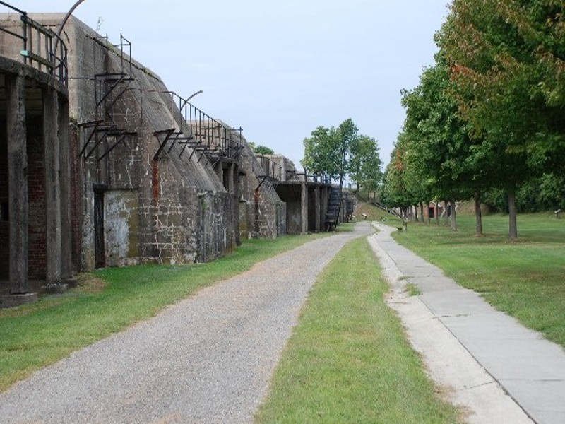 This path runs along the entire length of the fort.