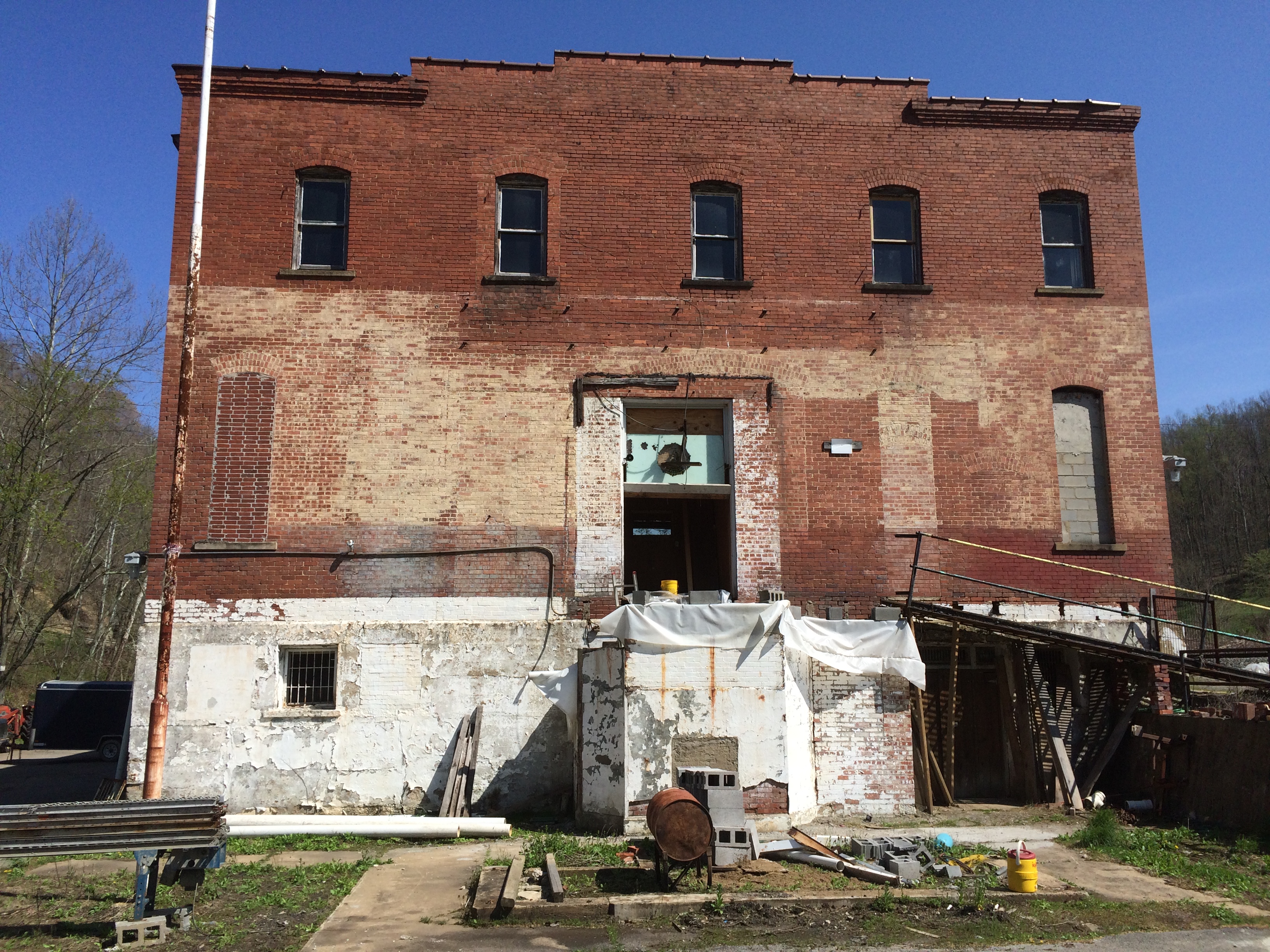 The front of the Grant Town Company Store.