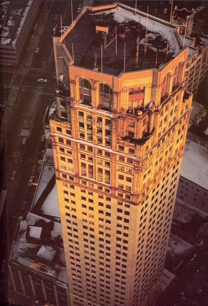 Broderick Tower was completely empty during for several decades. This photo shows the building at a time when there were no tenants