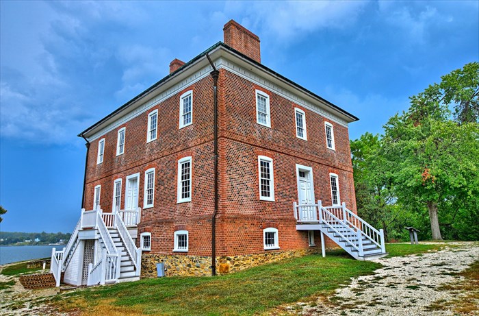 Exterior view (http://www.waymarking.com/)