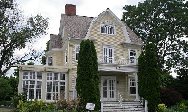 Michigan Women's Historical Center & Hall of Fame