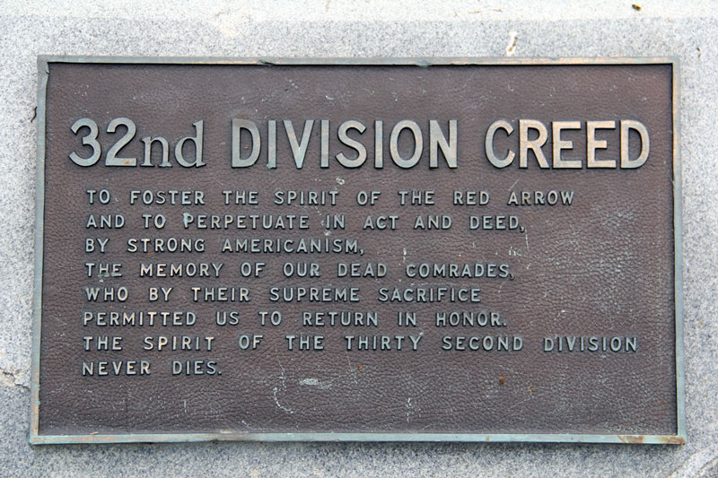 Plaque stating the Creed of the Red Arrow Division at the Red Arrow Park Memorial in Milwaukee 