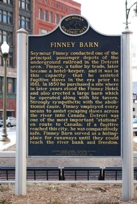 Historic marker for the barn (image from Historical Marker Database)