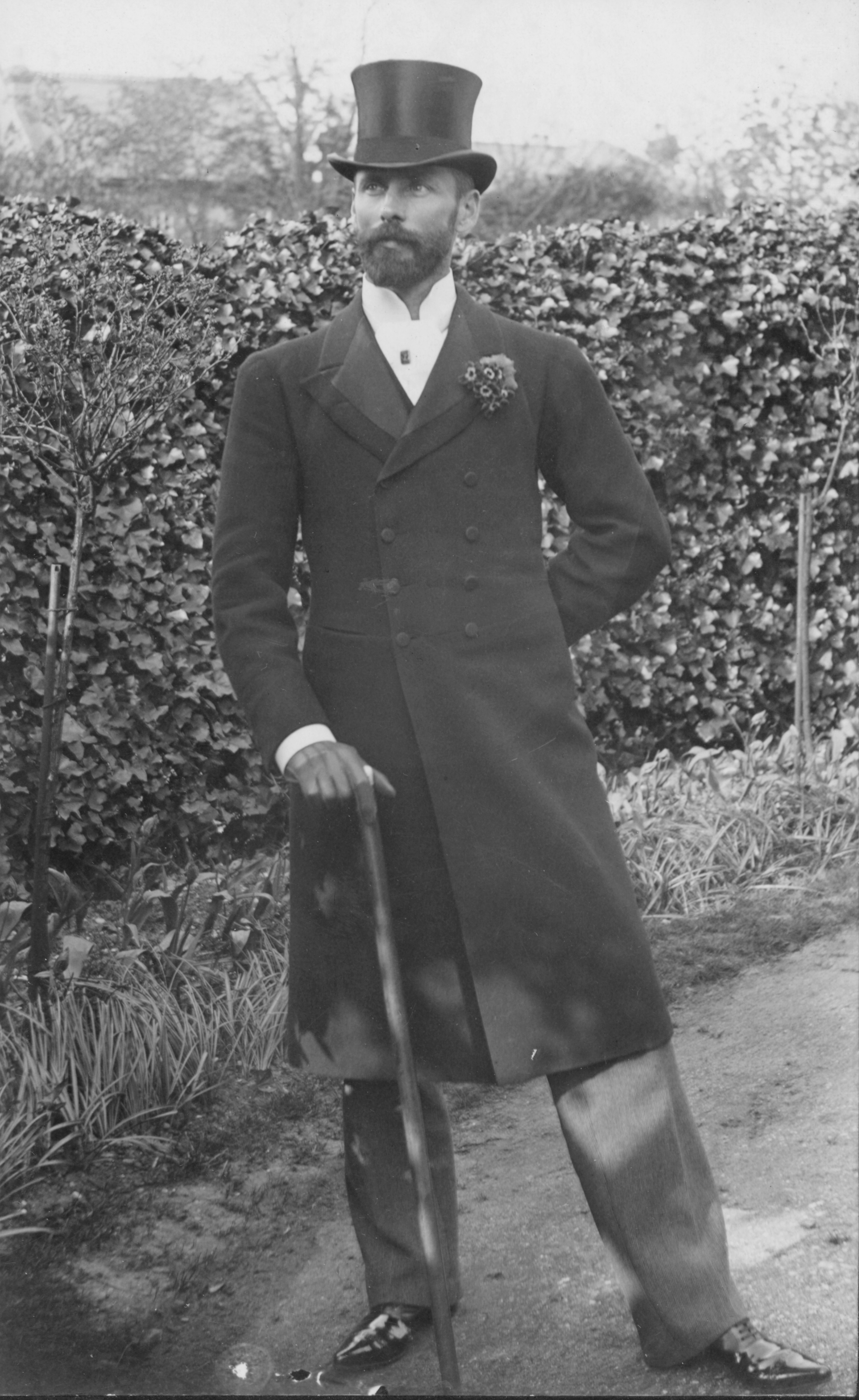 Dr. William Hutchings