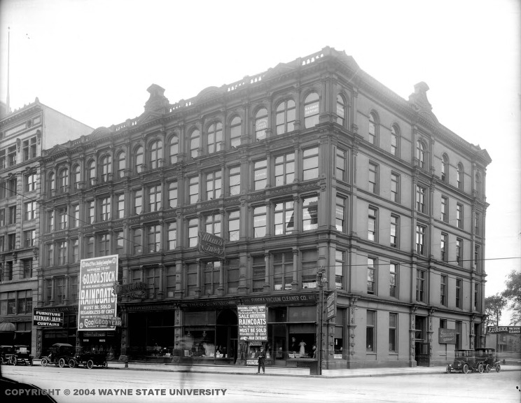 The Grand Circus Building, was built by David Whitney, Jr in 1887 and replaced by the David Whitney Building
