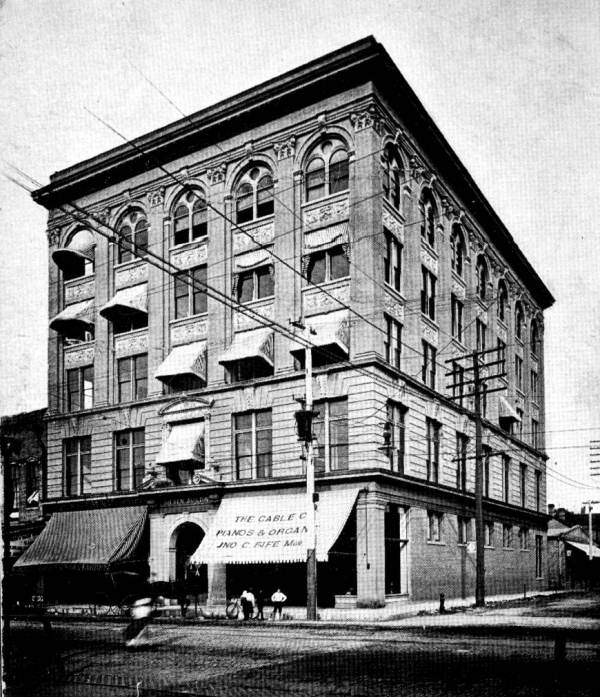 Undated photo, though possibly 1920s, of the Theisen Building. Florida State Archives.