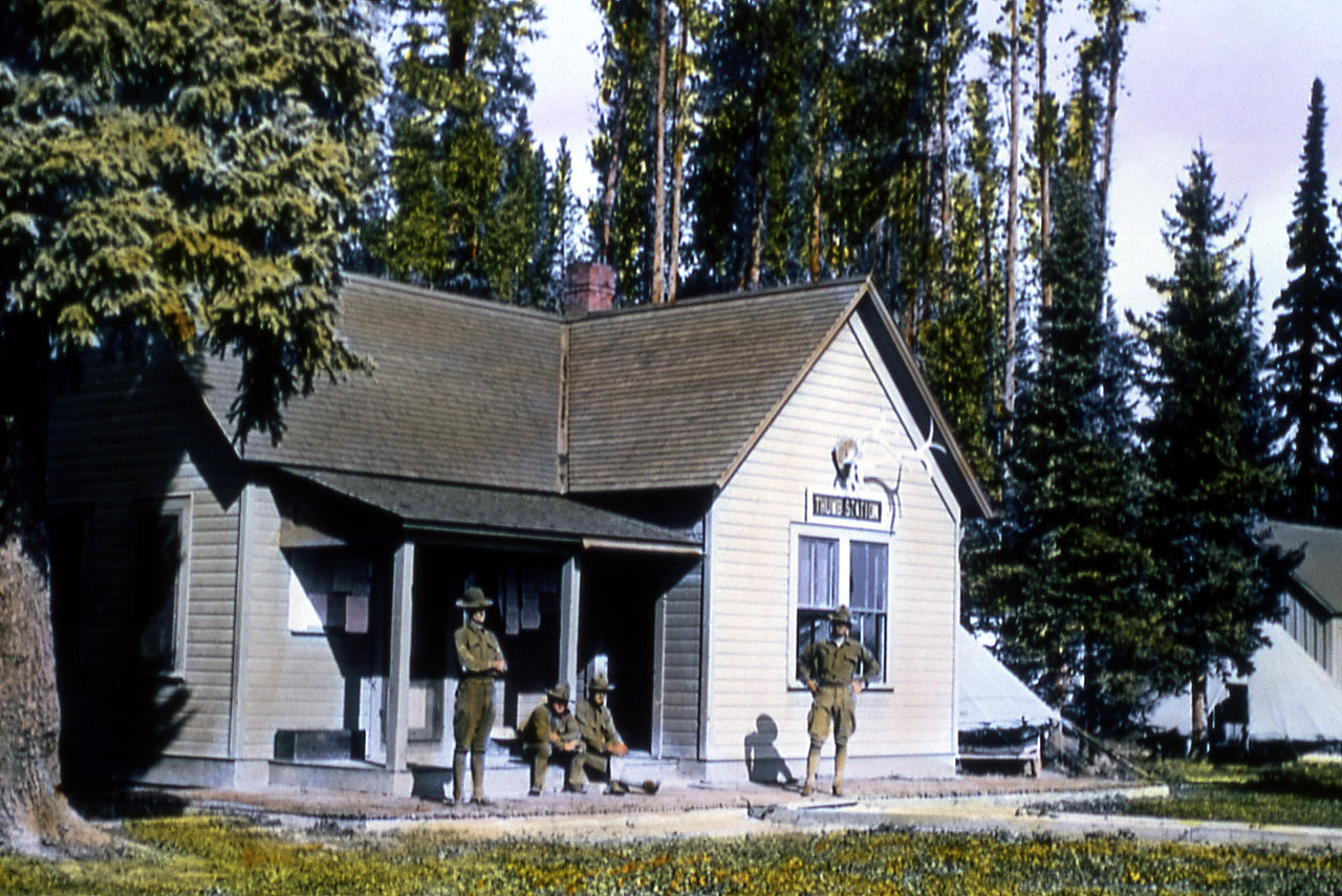 1904 photo of one of the remote soldier stations. This one was located in the West Thumb area