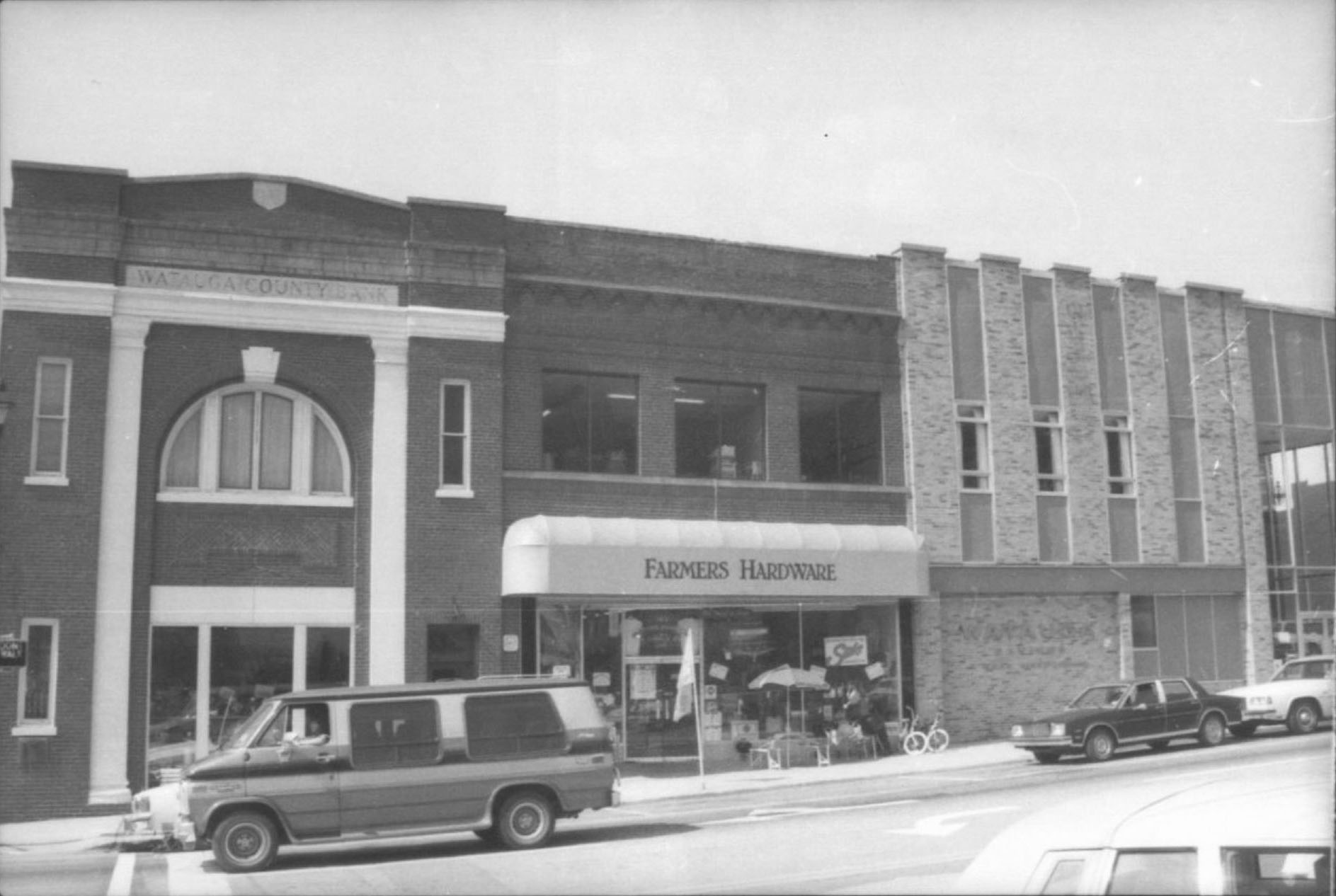Farmers Hardware, 1988.
