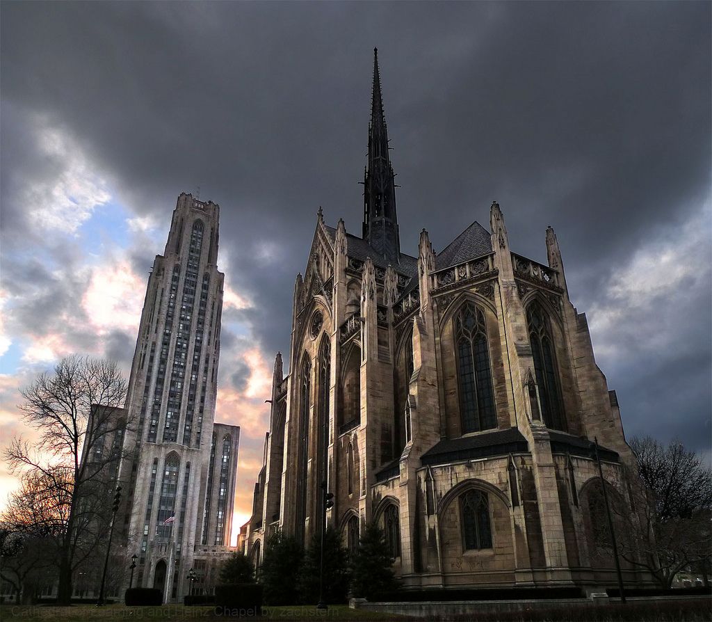 The chapel with the Cathedral of Learning looming overhead.