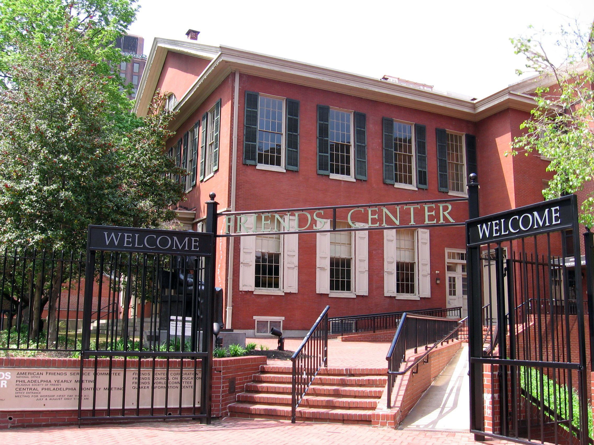 The entrance to the modern Race Street Friends Center. The meetinghouse, built in 1856, is on the left.